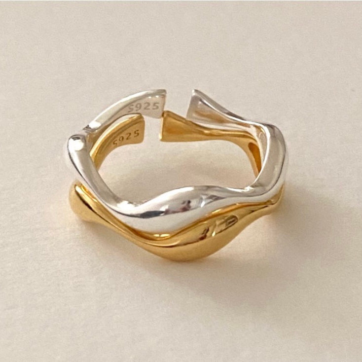 Slim Wavy Ring