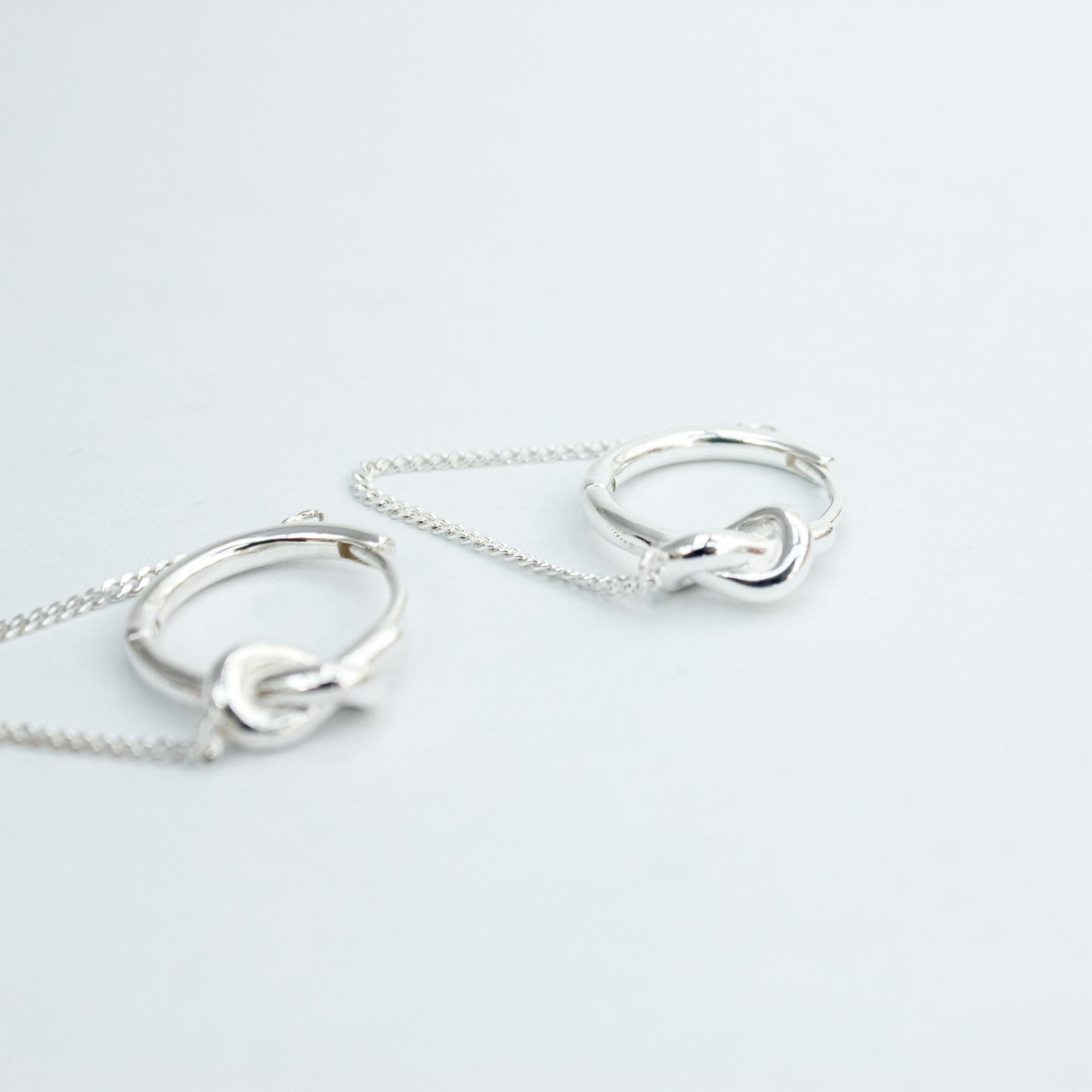 Knot Hoops