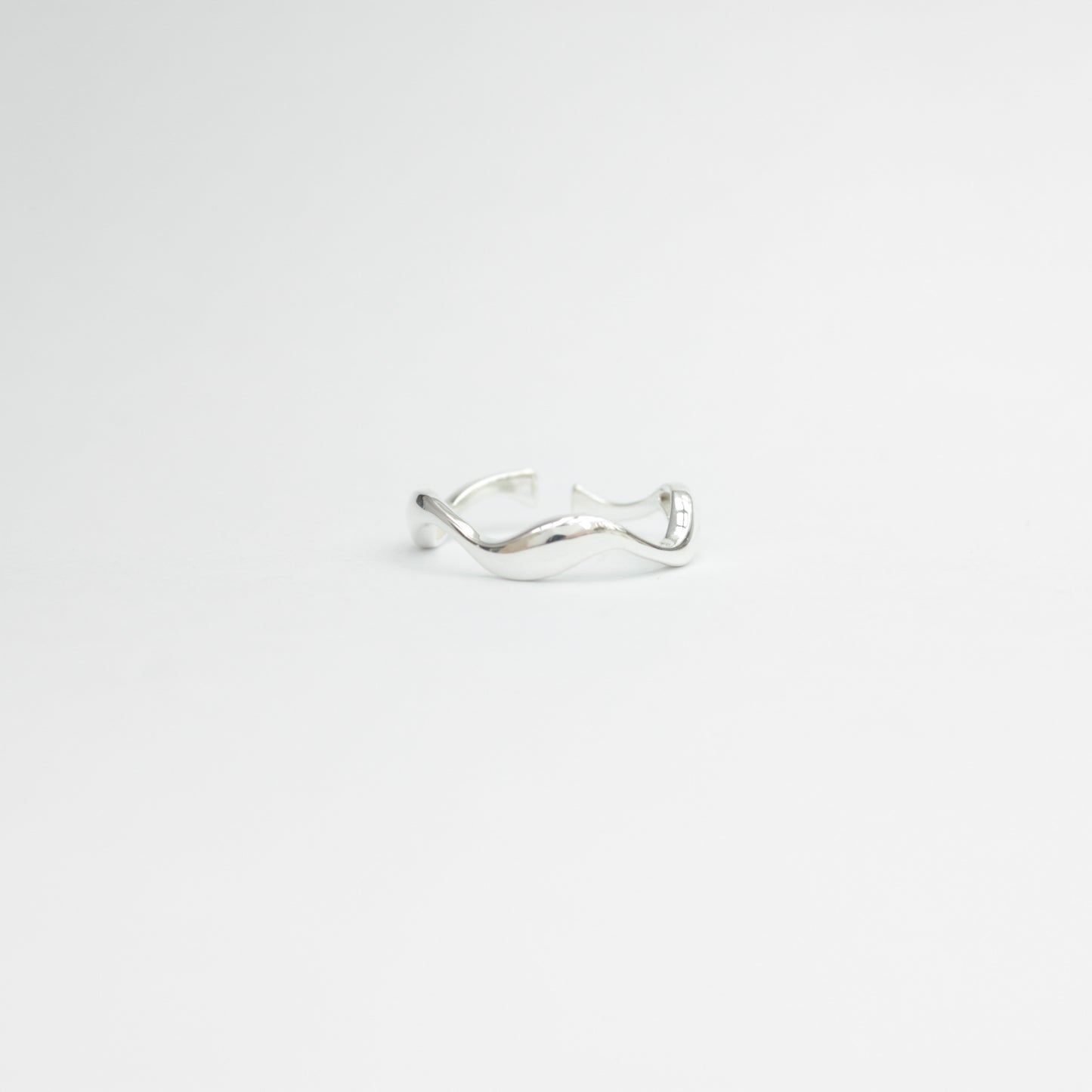 Slim Wavy Ring