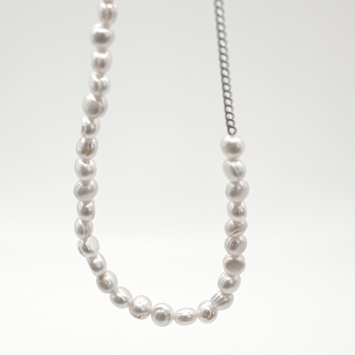 Dreamy Pearl Necklace