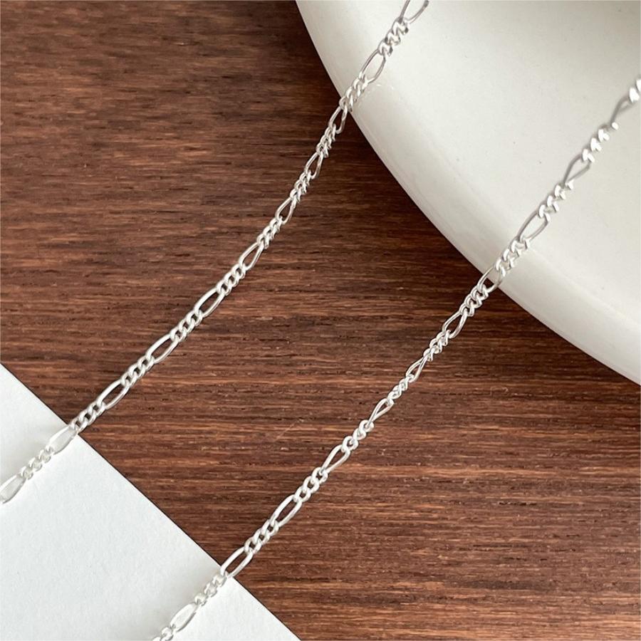 Thin Figaro Chain